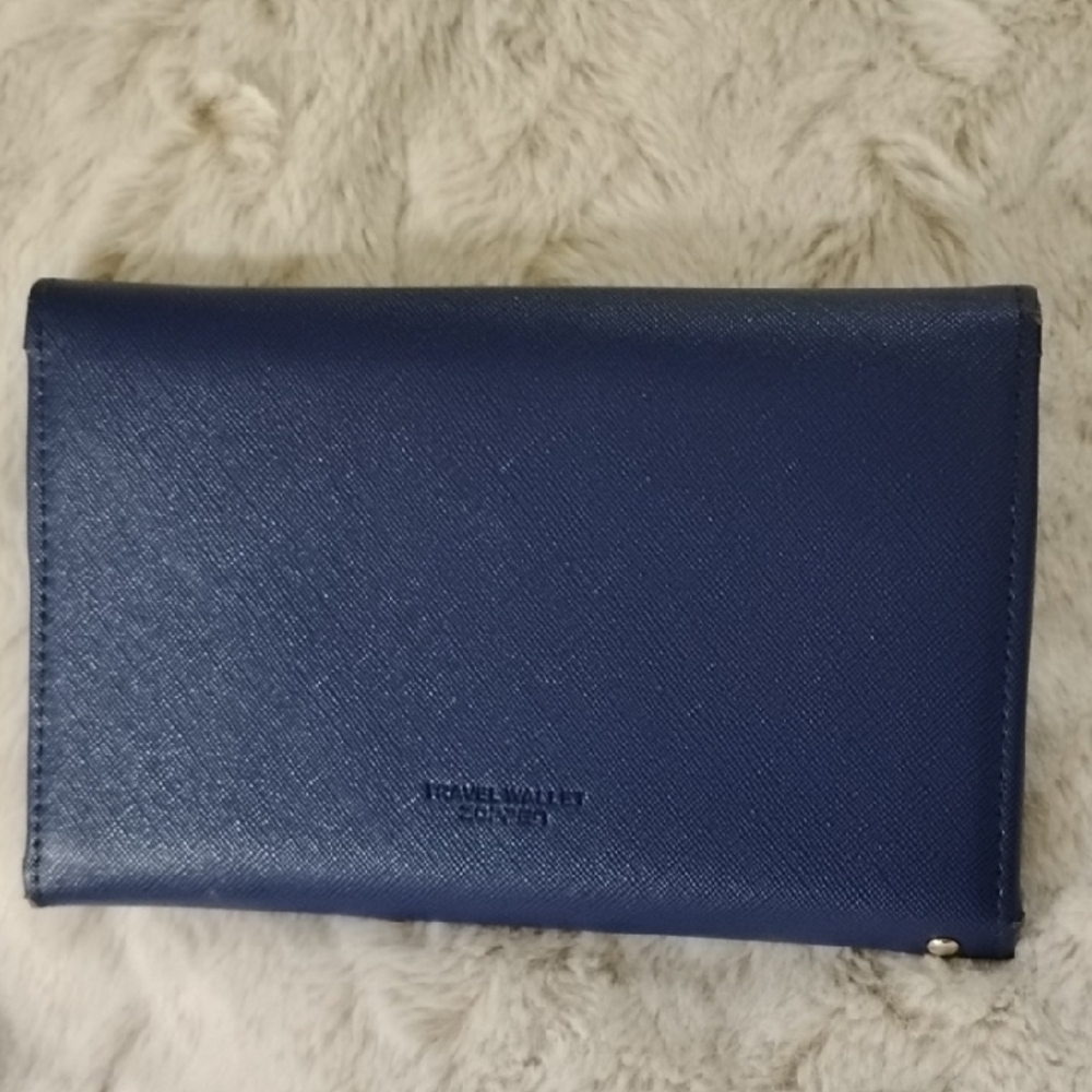 Chic Navy Blue Women's Clutch Organizer Or Passport Agenda Holder - Picture 2 of 10